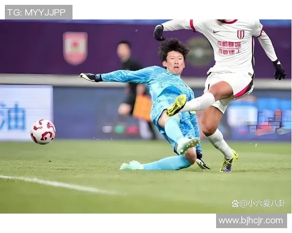 中超精彩对决海港新星崭露头角伊万弃将助力泰山逆转胜利 中超精彩对决海港新星崭露头角伊万弃将助力泰山逆转胜利