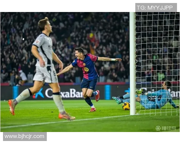 巴萨在西甲赛季中闪耀夺目荣誉的传奇之路